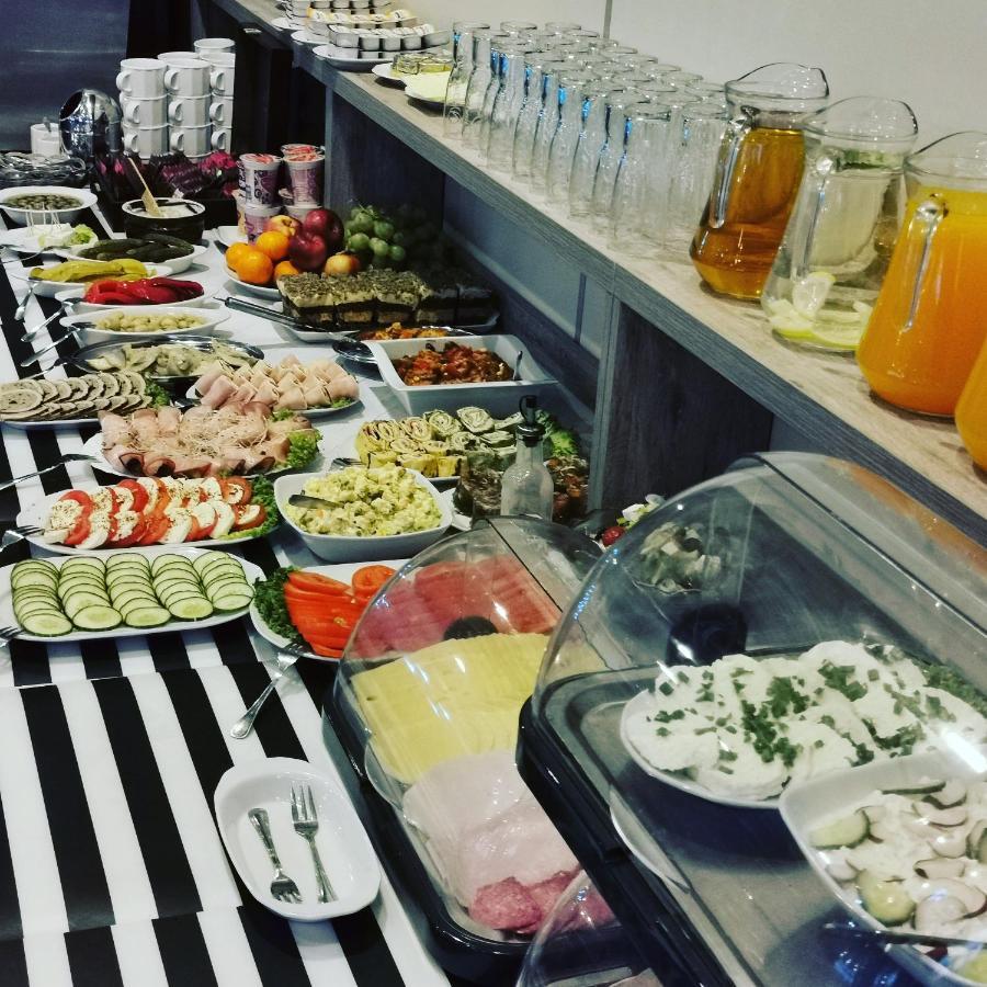 Hotel Aquarius Restaurant Wellness Spa Цехоцинек Экстерьер фото